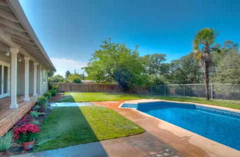 16049 Plateau Cir, Redding, CA 96001 photo 7