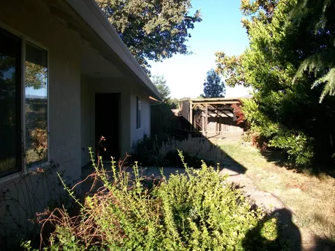 5922 La Quinta Ct, Redding, CA 96003 photo 11