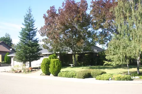 4214 Boston Ave, Redding, CA 96001 photo 2