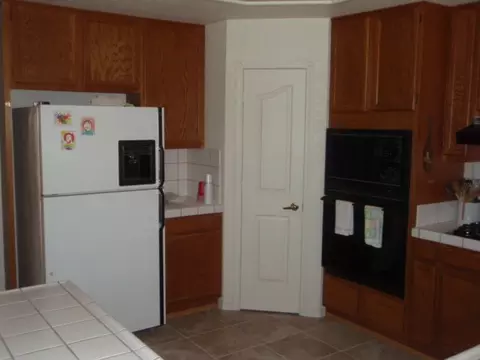 2114 Sophy Pl, Redding, CA 96003 photo 4
