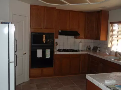 2114 Sophy Pl, Redding, CA 96003 photo 3
