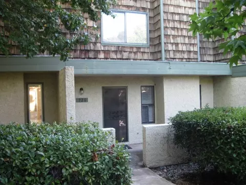 926 Chamise Way, Redding, CA 96002 photo 2