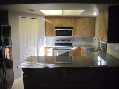 926 Chamise Way, Redding, CA 96002 photo 4