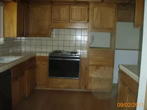 1271 Ledell, Redding, CA 96002 photo 5