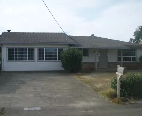 1271 Ledell, Redding, CA 96002 photo 1