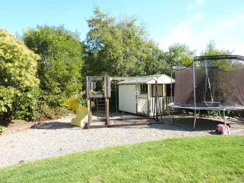 1065 Dara Ct, Redding, CA 96003 photo 8