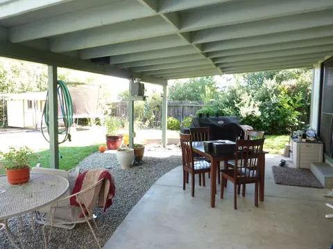 1065 Dara Ct, Redding, CA 96003 photo 7