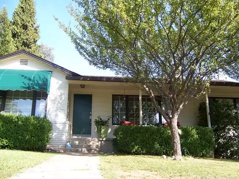 1145 Redbud Dr, Redding, CA 96001 photo 1