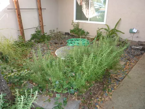1079 Pineland, Redding, CA 96002 photo 7