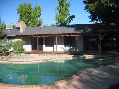 6892 Tucker Ln, Redding, CA 96002 photo 9