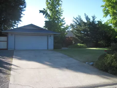 6892 Tucker Ln, Redding, CA 96002 photo 1