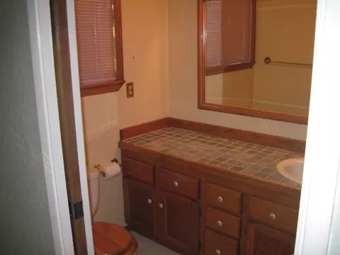6892 Tucker Ln, Redding, CA 96002 photo 7