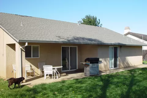 3925 Meadow Oak Way, Redding, CA 96002 photo 8