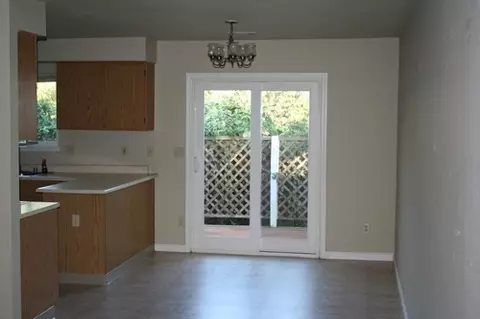 2908 West St, Redding, CA 96001 photo 2
