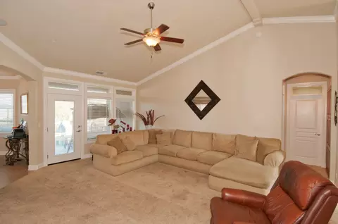3592 Keel, Redding, CA 96003 photo 7
