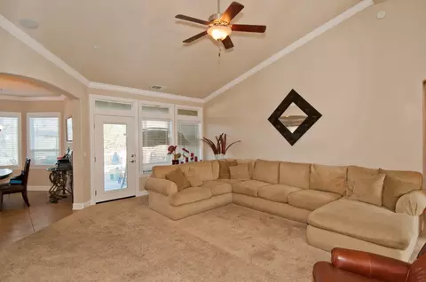 3592 Keel, Redding, CA 96003 photo 6