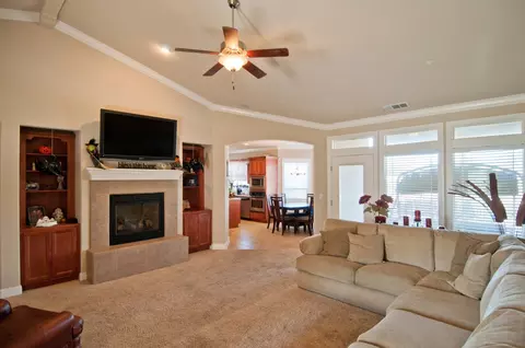 3592 Keel, Redding, CA 96003 photo 5
