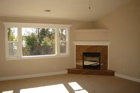 2995 Sierra Madre Dr, Redding, CA 96002 photo 8