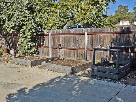 2111 California St, Redding, CA 96001 photo 15