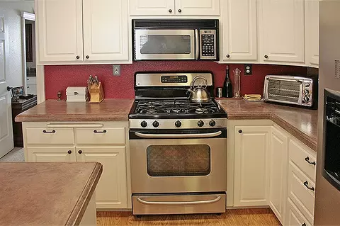 2111 California St, Redding, CA 96001 photo 8