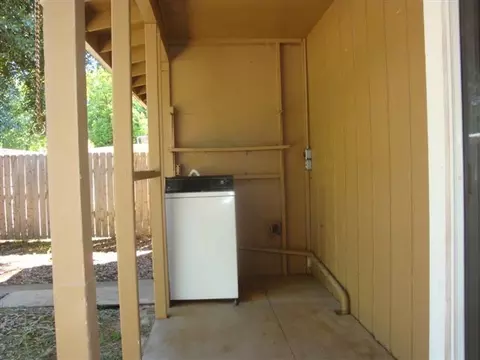 1745 School St, Anderson, CA 96007 photo 4