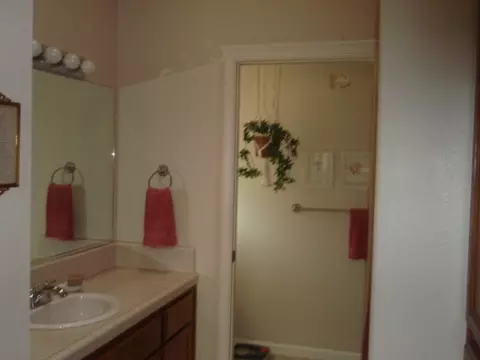 1043 Snowcap Trl, Redding, CA 96003 photo 12