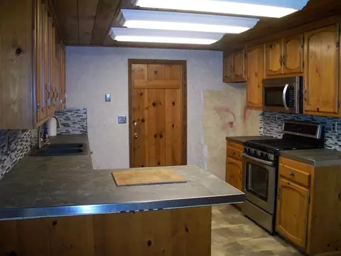 2380 North Dr, Redding, CA 96001 photo 3