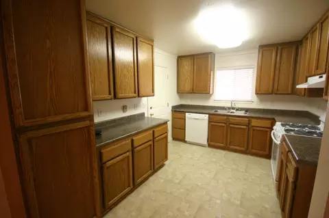 2611 Ely Ln, Redding, CA 96001 photo 3