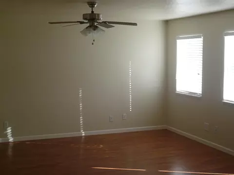 1920 Carleton St, Redding, CA 96002 photo 3