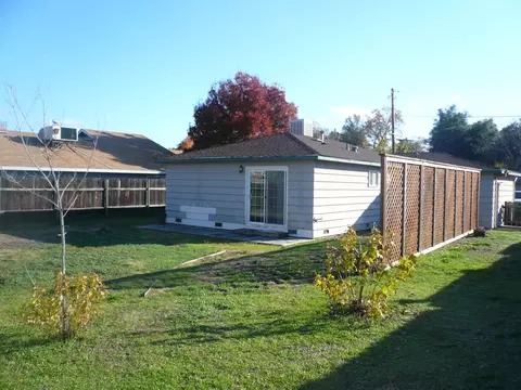 1920 Carleton St, Redding, CA 96002 photo 6
