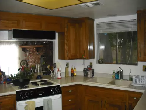 3442 Adams Ln, Redding, CA 96002 photo 5