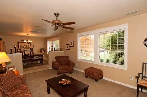 20407 Greenview Dr, Redding, CA 96002 photo 7
