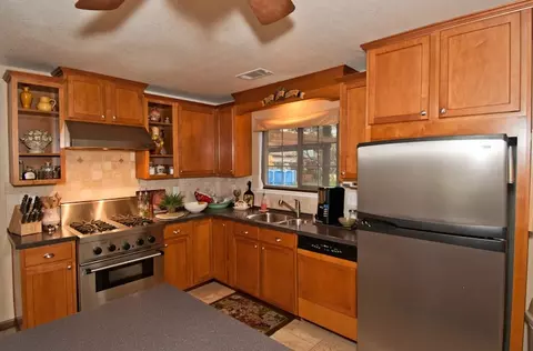 20407 Greenview Dr, Redding, CA 96002 photo 10