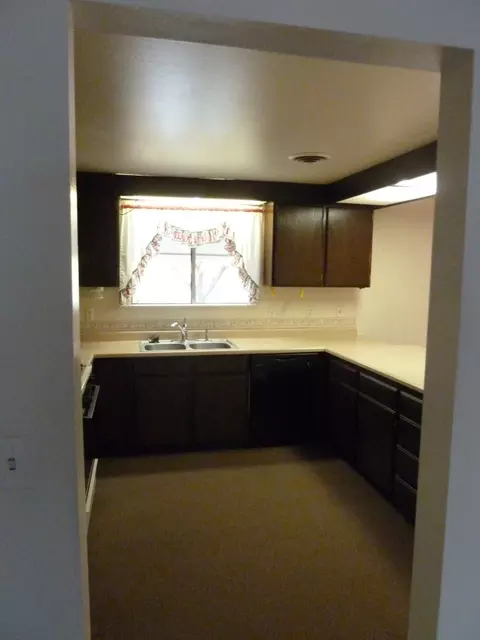 2465 Howard Dr, Redding, CA 96001 photo 17