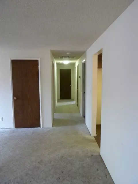 2465 Howard Dr, Redding, CA 96001 photo 10