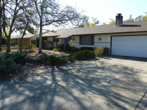2465 Howard Dr, Redding, CA 96001 photo 1