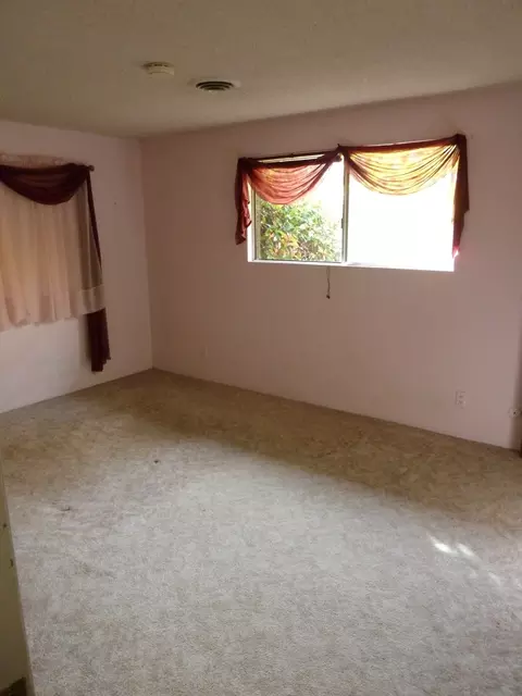 2465 Howard Dr, Redding, CA 96001 photo 13
