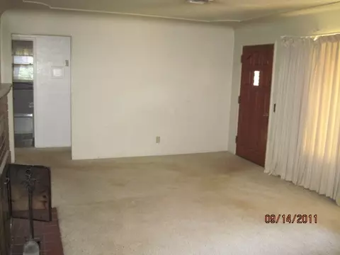 2820 Blueview St, Redding, CA 96002 photo 2