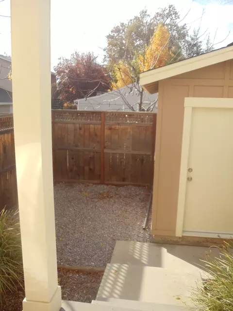 885 Kite Ln, Redding, CA 96001 photo 9