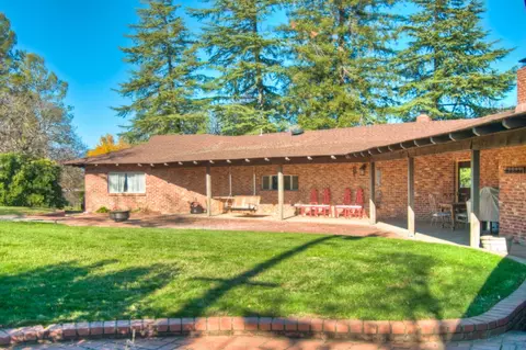 1170 Circle, Redding, CA 96001 photo 20