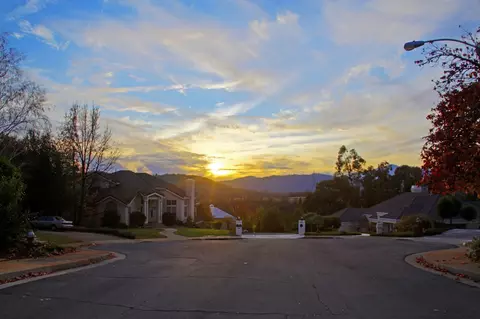 3735 Sunday Ct, Redding, CA 96001 photo 3