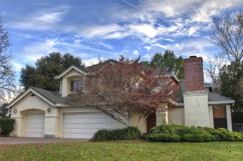 3735 Sunday Ct, Redding, CA 96001 photo 2