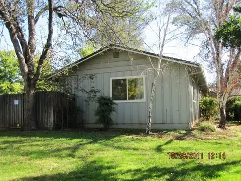 1320 Norman, Redding, CA 96002 photo 2