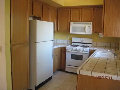 532 Brock Dr, Redding, CA 96003 photo 2