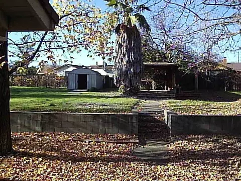 2054 Winchester Pl, Redding, CA 96001 photo 3
