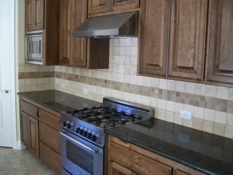 651 Mill Valley Pkwy, Redding, CA 96003 photo 11