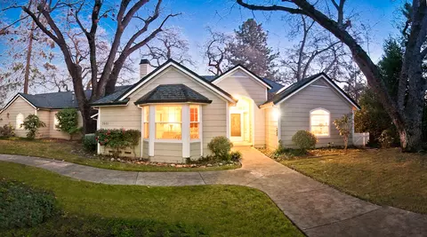 2601 Freebridge St, Redding, CA 96001 photo 2