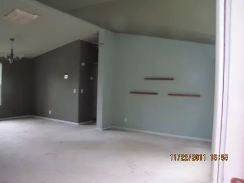 20904 Windsong Ln, Redding, CA 96003 photo 2