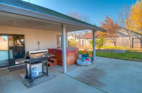 3160 Stonecrest Pl, Redding, CA 96001 photo 9