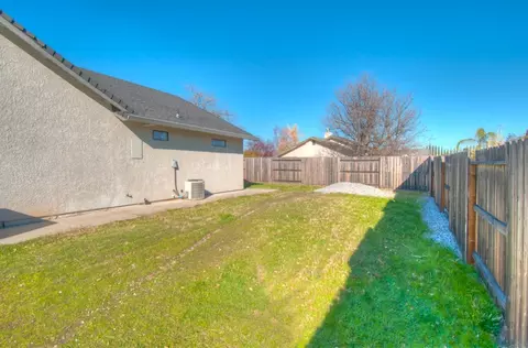 3160 Stonecrest Pl, Redding, CA 96001 photo 12